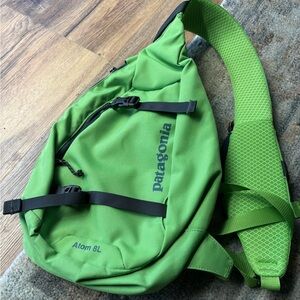 Patagonia Green Atom 8L Sling Bag